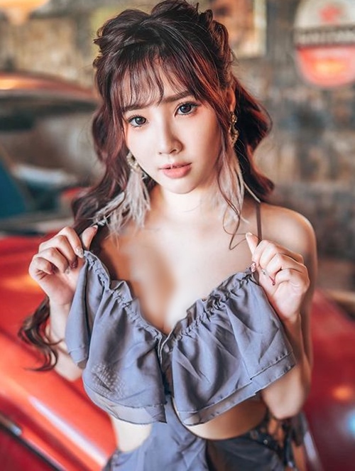 Hoa than thanh co hau gai, hot girl nam lun xinh dep 